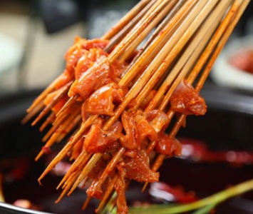 串串香美味背后：專用底料制作工藝復(fù)雜程度探秘？